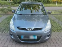 Gebraucht Hyundai i20 78 PS (57 kW) 2009 Grau Kleinwagen