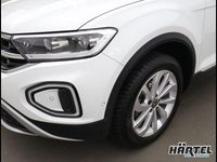 Gebraucht VW T-Roc Style 150 PS (110 kW) 2024 Pure white, solid SUV