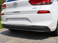 Gebraucht Hyundai i30 Select 120 PS (88 kW) 2017 Weiß Limousine