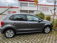 Gebraucht VW Polo Life 69 PS (50 kW) 2013 Grün Kleinwagen