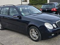 Gebraucht Mercedes E220 170 PS (125 kW) 2007 Blau Kombi