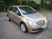 Gebraucht Mercedes B150 95 PS (69 kW) 2006 Gold Van / Kleinbus