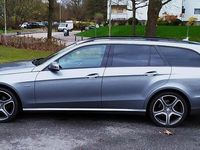 Gebraucht Mercedes E200 136 PS (100 kW) 2011 Grau Kombi