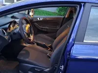 Gebraucht Ford Fiesta 101 PS (74 kW) 2014 Blau Kleinwagen