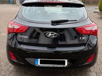 Gebraucht Hyundai i30 Edition 110 PS (80 kW) 2014 Schwarz Limousine