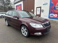 Gebraucht Skoda Octavia Ambiente 105 PS (77 kW) 2010 Rot Kombi