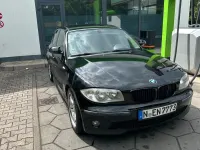 Gebraucht BMW 118 122 PS (89 kW) 2004 Schwarz Kleinwagen