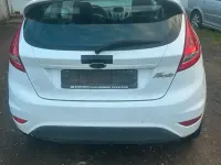 Gebraucht Ford Fiesta 60 PS (44 kW) 2008 Weiß Kleinwagen
