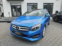 Gebraucht Mercedes B250 Urban 211 PS (155 kW) 2015 Blau Kleinwagen
