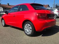 Gebraucht Audi A1 Attraction 86 PS (63 kW) 2011 Rot Kleinwagen