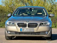 Gebraucht BMW 523 204 PS (150 kW) 2010 Silber Limousine