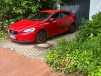 Gebraucht Volvo V40 152 PS (111 kW) 2017 Rot Limousine
