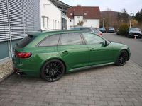 Gebraucht Audi RS4 Ambiente 450 PS (330 kW) 2022 Sonomagrün metallic Kombi