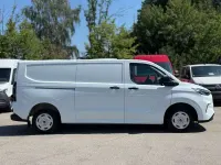 Gebraucht Ford 300 110 PS (80 kW) 2024 Frozen white Van / Kleinbus