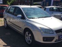 Gebraucht Ford Focus Ambiente 101 PS (74 kW) 2006 Silber Kombi