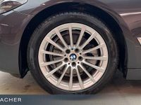 Gebraucht BMW 520 Performance 190 PS (139 kW) 2022 Grau Limousine