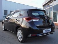 Gebraucht Toyota Auris 116 PS (85 kW) 2016 Black mica / ink Limousine