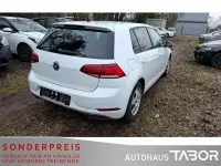 Gebraucht VW Golf VII 86 PS (63 kW) 2018 Pure white Limousine