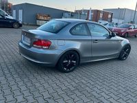Gebraucht BMW 118 Coupé 143 PS (105 kW) 2010 Grau Coupé