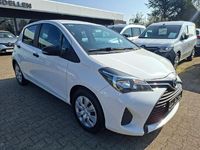 Gebraucht Toyota Yaris Basis 69 PS (50 kW) 2014 Super white 2 Kleinwagen