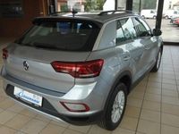 Gebraucht VW T-Roc Life 150 PS (110 kW) 2022 Pyrit silber SUV