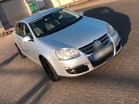 Gebraucht VW Jetta 102 PS (75 kW) 2006 Silber Limousine