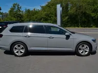 Gebraucht VW Passat Elegance 200 PS (147 kW) 2024 Grau Kombi