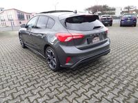 Gebraucht Ford Focus ST-Line X 150 PS (110 kW) 2021 Grau Limousine
