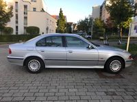 Second-hand BMW 520 150 CP (110 kW) 1999 Argintiu Berlinǎ