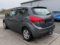 Gebraucht Kia Venga Vision 90 PS (66 kW) 2011 Grau Kleinwagen