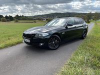 Gebraucht BMW 520 Sport Line 184 PS (135 kW) 2011 Schwarz Kombi