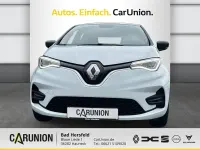 Gebraucht Renault Zoe Life 80 kW (110 PS) 2020 Arktis weiß Kleinwagen