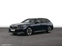 Gebraucht BMW 550e 489 PS (359 kW) 2026 Carbonschwarz metallic Kombi