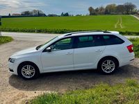 Gebraucht Skoda Octavia Ambition 150 PS (110 kW) 2017 Weiß Kombi
