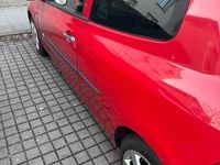 Gebraucht Renault Clio II 75 PS (55 kW) 2009 Rot Kleinwagen