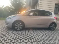 Gebraucht Hyundai ix20 Trend 90 PS (66 kW) 2016 Beige Kleinwagen