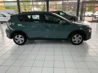 Neu Hyundai Bayon Select 101 PS (74 kW) 2025 Gruen SUV