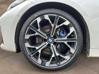 Gebraucht BMW 440 M Sport 374 PS (275 kW) 2025 Mineralweiß metallic Coupé