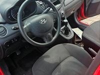 Gebraucht Hyundai i10 69 PS (50 kW) 2011 Rot Kleinwagen
