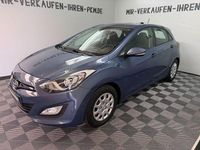 Gebraucht Hyundai i30 Classic 99 PS (72 kW) 2013 Blau Limousine