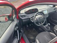 Second-hand Peugeot 208 86 CP (63 kW) 2014 Roșu Hatchback