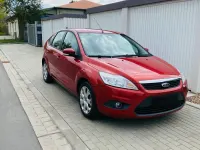 Gebraucht Ford Focus 101 PS (74 kW) 2009 Rot Kleinwagen