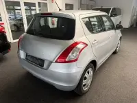 Gebraucht Suzuki Swift Club 94 PS (69 kW) 2012 Silber Kleinwagen
