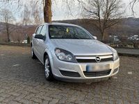 Gebraucht Opel Astra 105 PS (77 kW) 2004 Kleinwagen