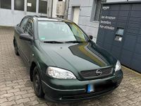 Gebraucht Opel Astra 75 PS (55 kW) 1999 Grün Limousine