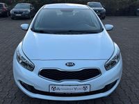 Gebraucht Kia Ceed Attract 99 PS (72 kW) 2014 Weiß Kleinwagen