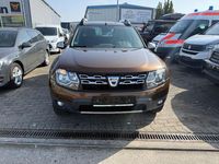 Gebraucht Dacia Duster Lauréate 105 PS (77 kW) 2014 Gold SUV