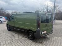 Second-hand Renault Trafic 90 CP (66 kW) 2003 Verde Monovolum