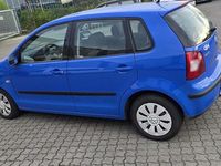 Gebraucht VW Polo 63 PS (46 kW) 2001 Blau Kleinwagen
