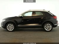 Gebraucht VW T-Roc Style 150 PS (110 kW) 2023 Deep black perleffekt SUV